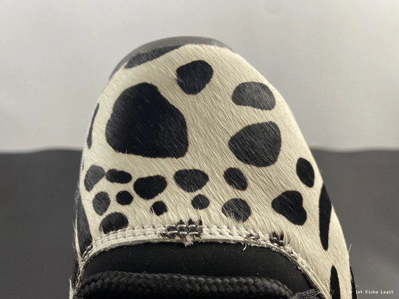 Instinct Air AR0715-010 11 Animal Jordan 1217